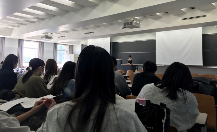 2022年度「政経学部ゼミナール論文等発表会」02